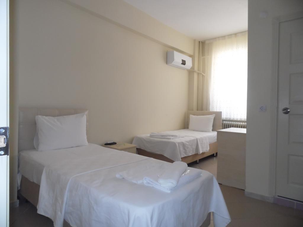 Saral Otel Derince Szoba fotó