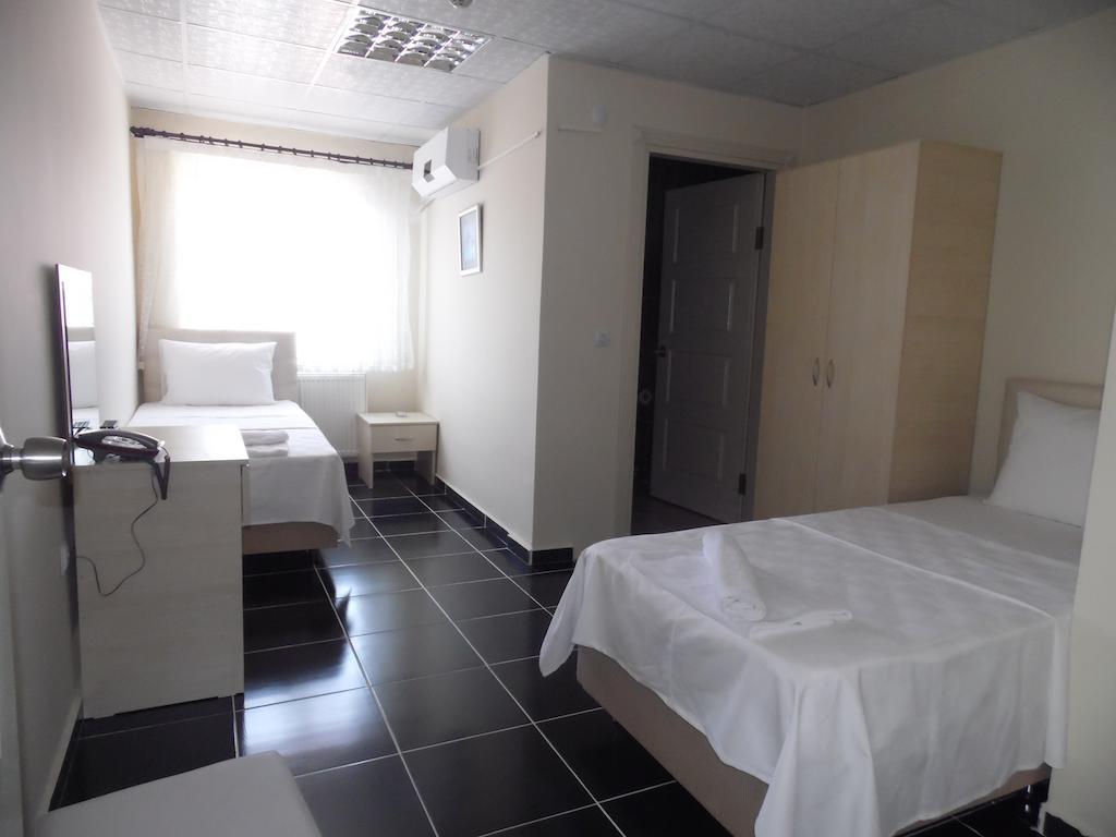 Saral Otel Derince Szoba fotó
