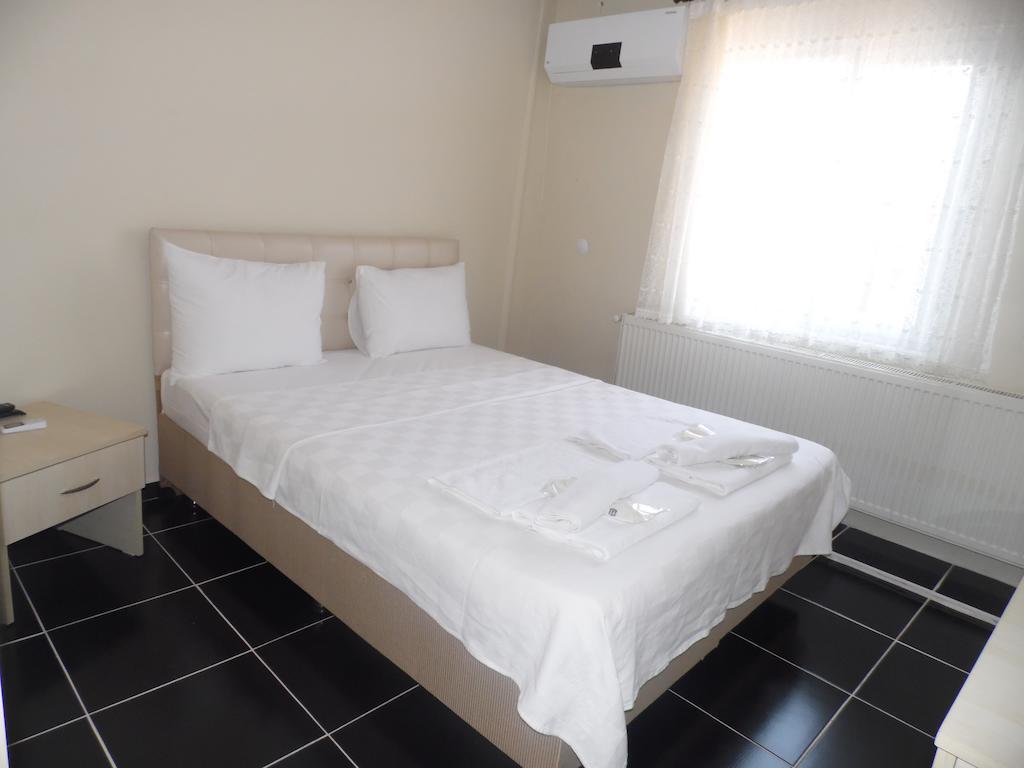 Saral Otel Derince Szoba fotó