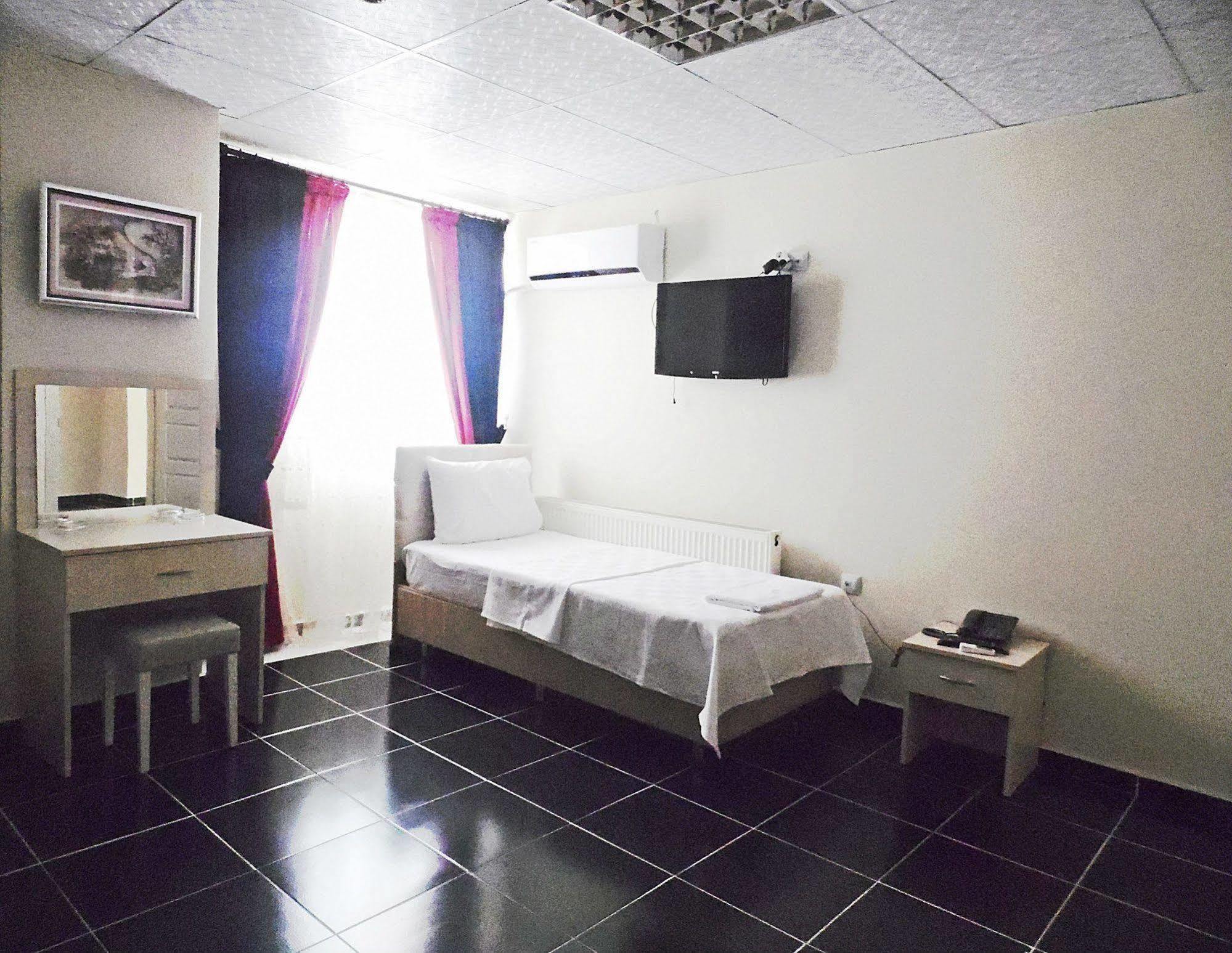Saral Otel Derince Kültér fotó