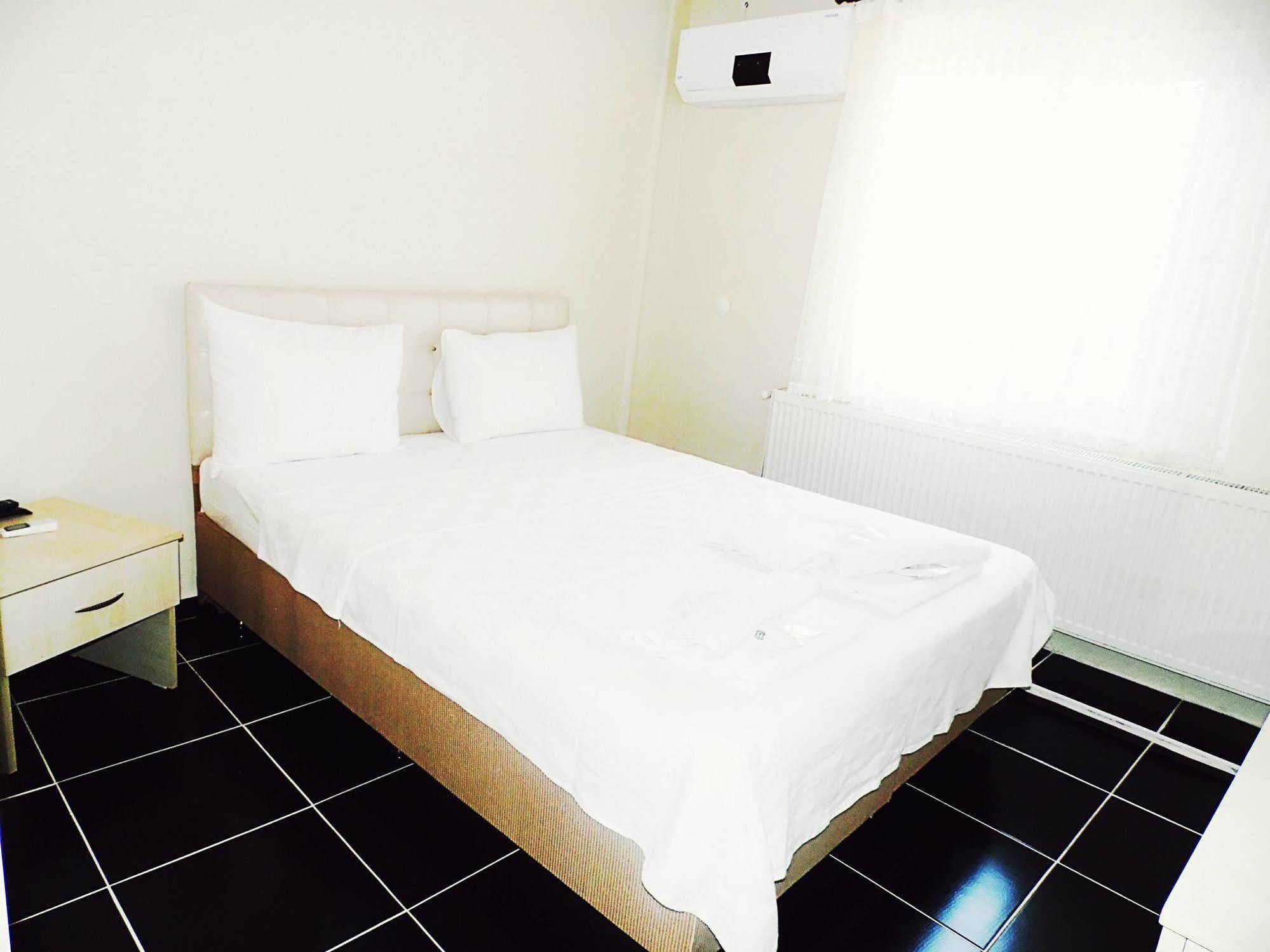 Saral Otel Derince Kültér fotó