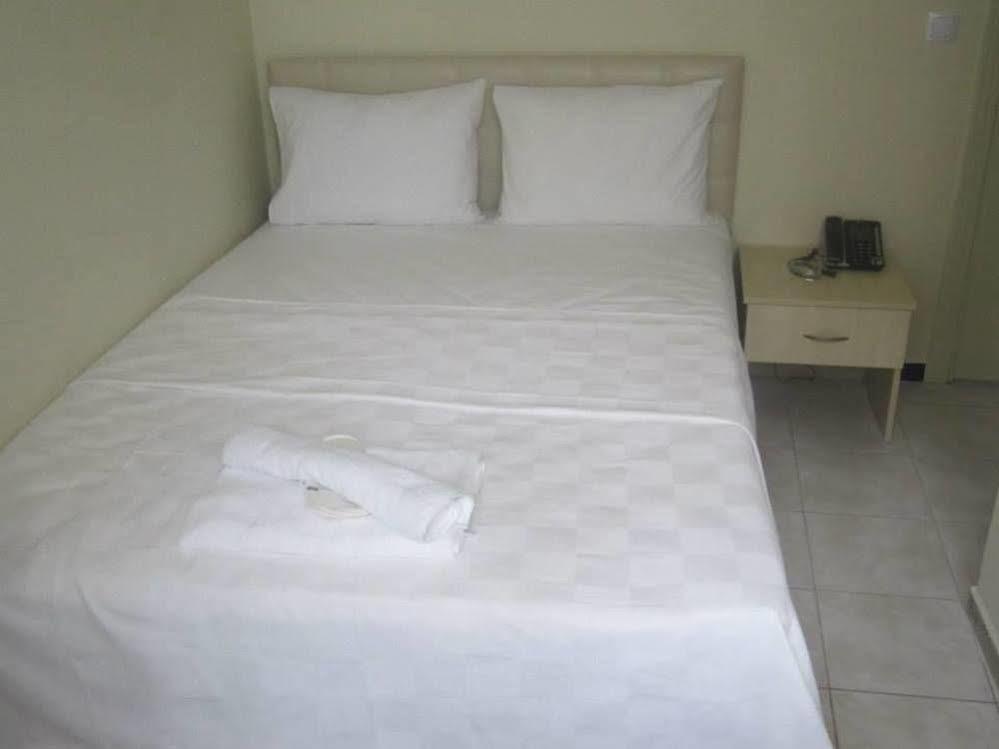 Saral Otel Derince Kültér fotó